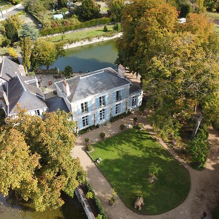 Les Douves Bed & Breakfast Onzain Eksteriør bilde